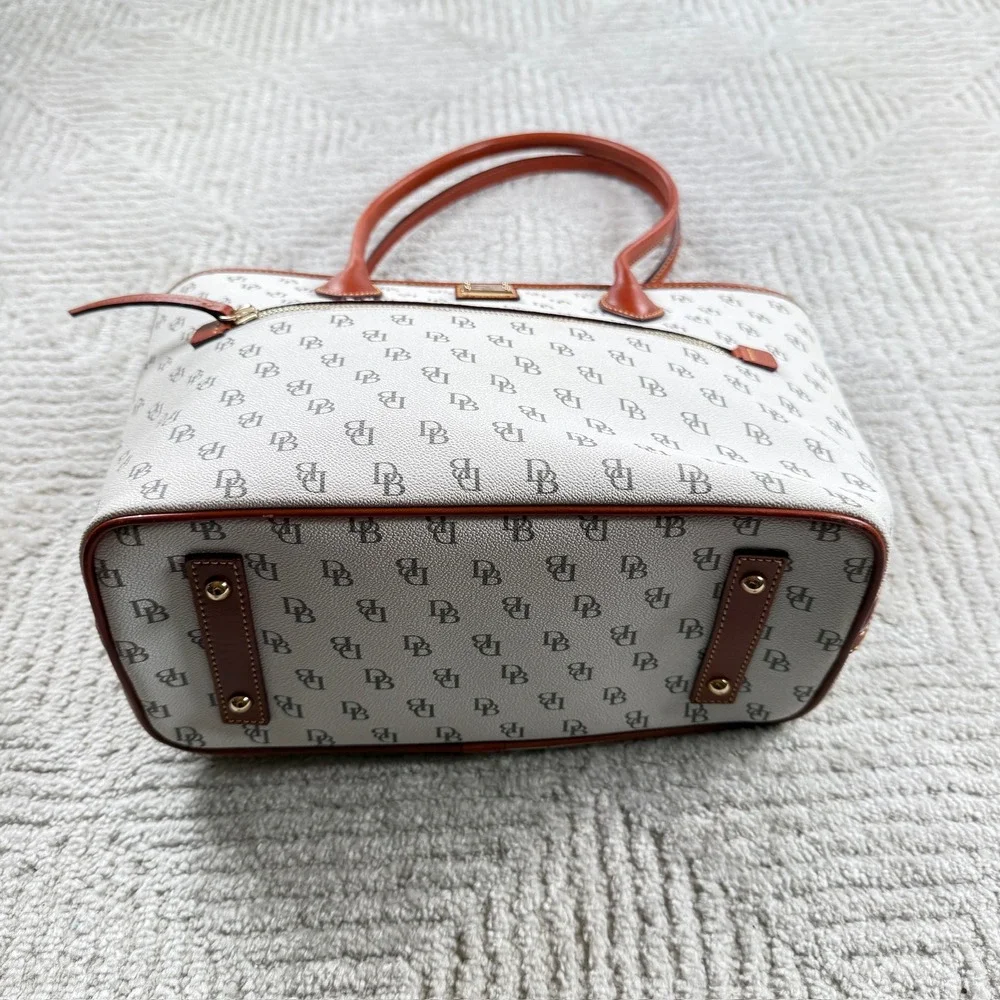 Dooney & Bourke Monogram Tote Bag Medium White DB Shoulder Bag Gretta Preppy